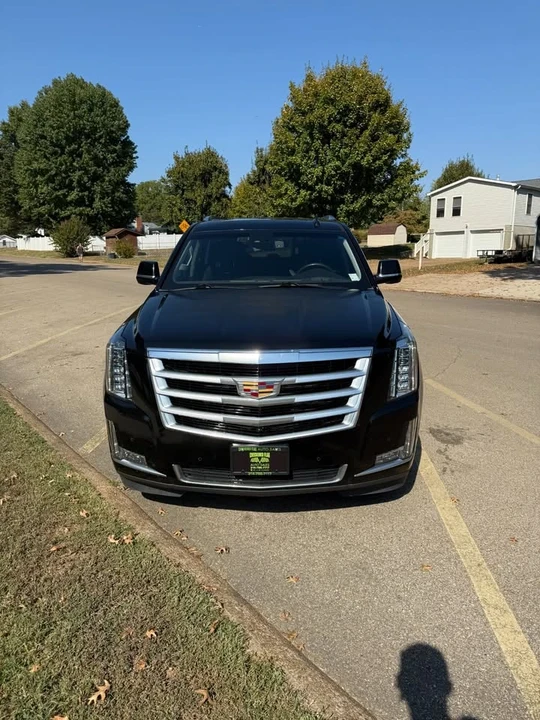 2016 Cadillac Escalade 4th Gen - Image 2 of 17