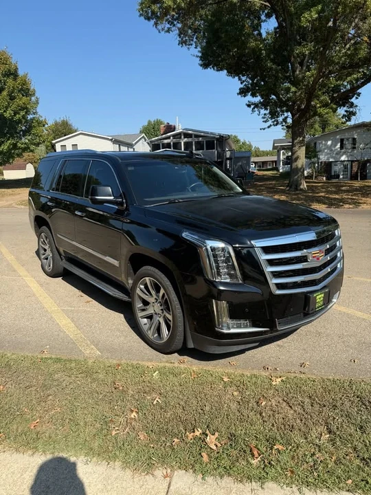 2016 Cadillac Escalade 4th Gen - Image 3 of 17