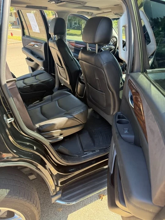 2016 Cadillac Escalade 4th Gen - Image 13 of 17