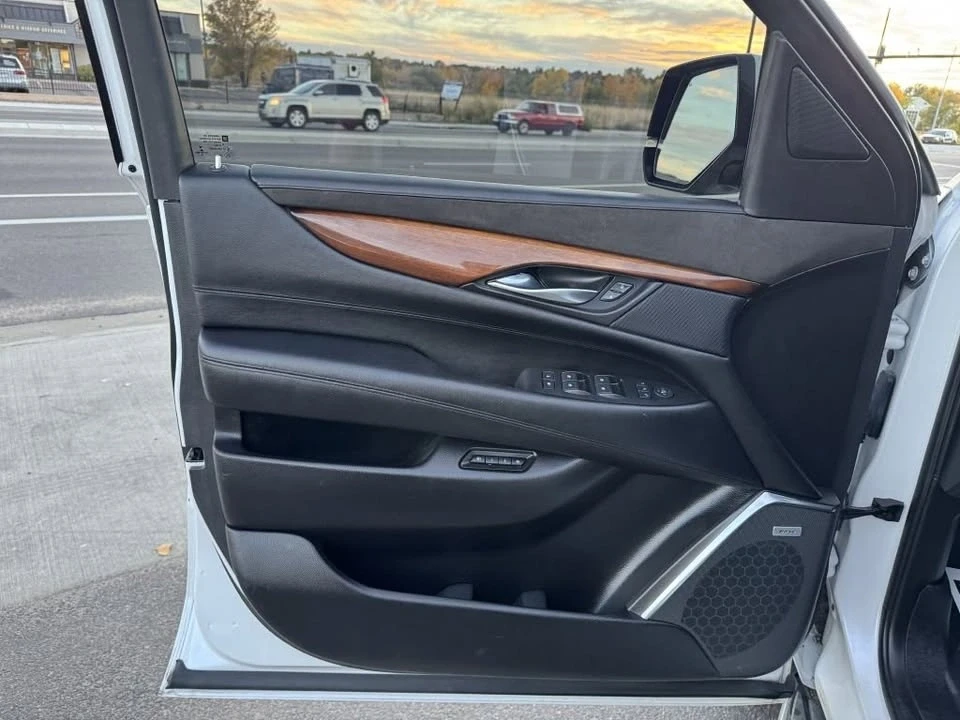 2016 Cadillac Escalade 4th Gen - Image 15 of 20