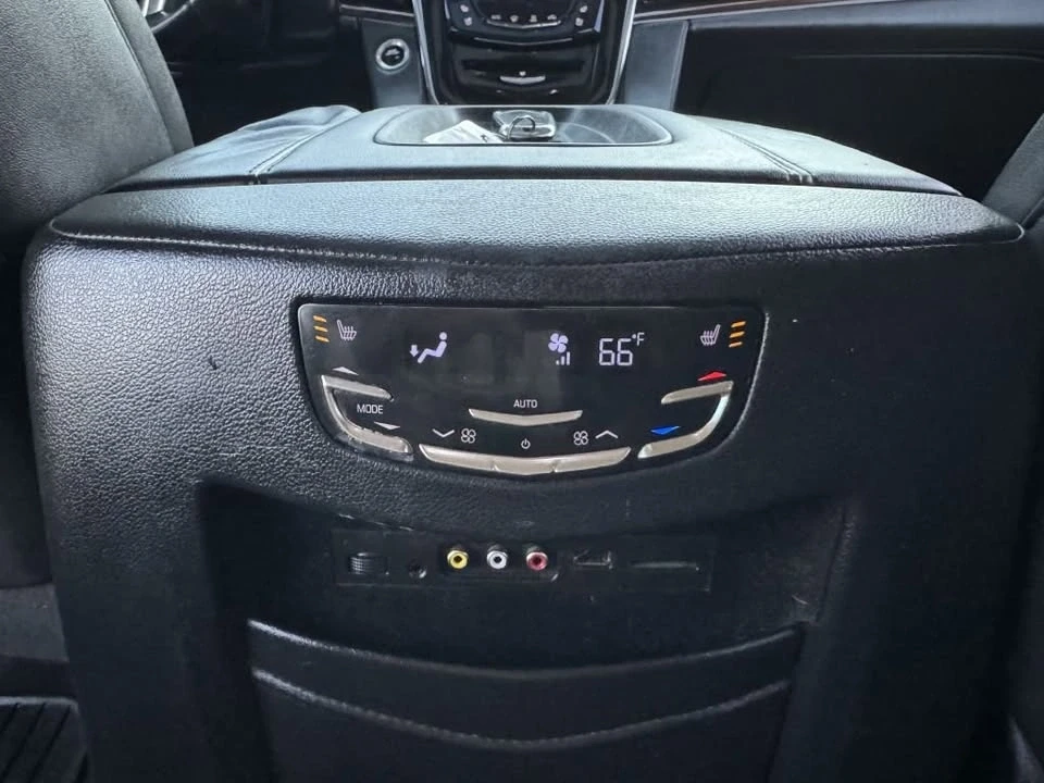 2016 Cadillac Escalade 4th Gen - Image 19 of 20