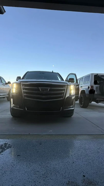2016 Cadillac Escalade 4th Gen - Image 16 of 16
