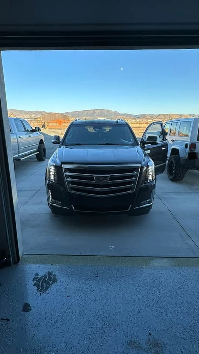 2016 Cadillac Escalade 4th Gen - Image 15 of 16