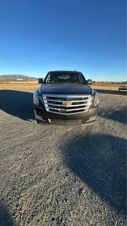 2016 Cadillac Escalade 4th Gen - Image 2 of 16