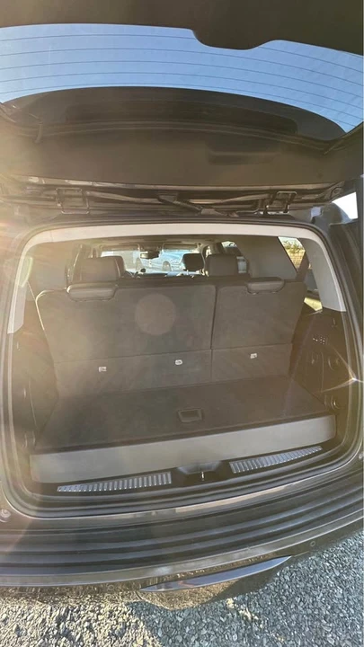 2016 Cadillac Escalade 4th Gen - Image 9 of 16