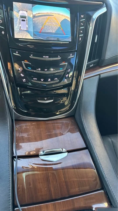 2016 Cadillac Escalade 4th Gen - Image 14 of 16