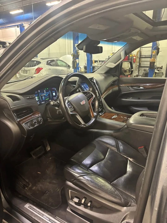 2016 Cadillac Escalade 4th Gen - Image 9 of 18