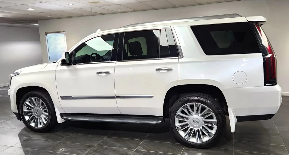 2016 Cadillac Escalade 4th Gen - Image 4 of 20