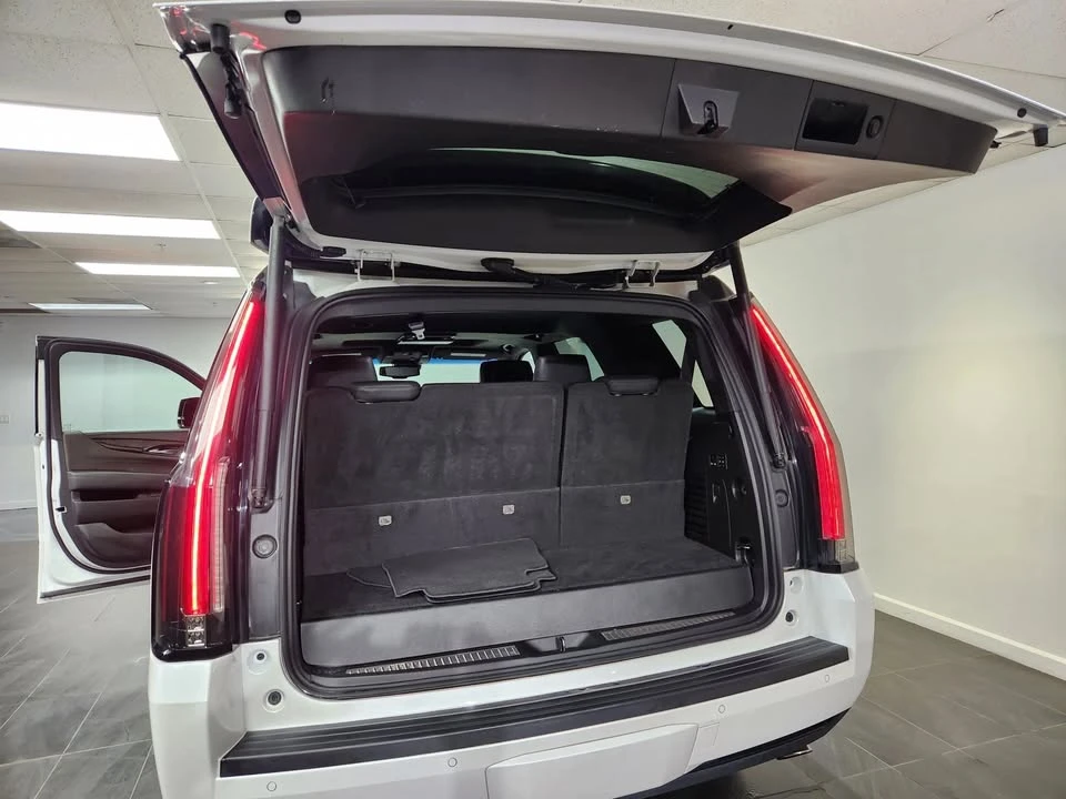 2016 Cadillac Escalade 4th Gen - Image 19 of 20