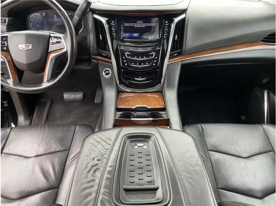 2016 Cadillac Escalade 4th Gen - Image 18 of 19