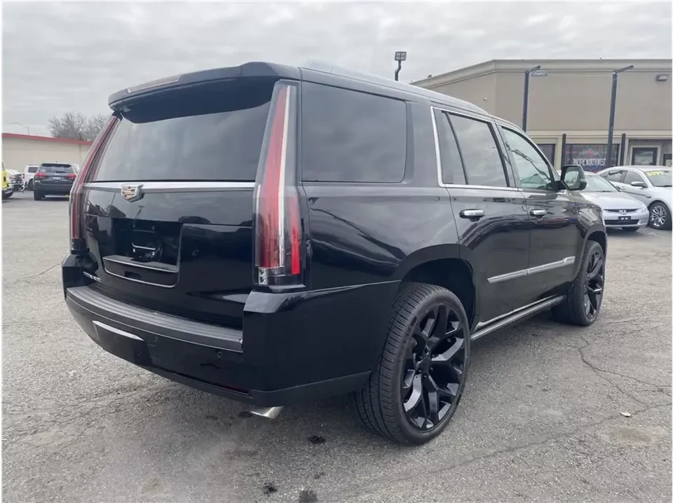 2016 Cadillac Escalade 4th Gen - Image 5 of 19