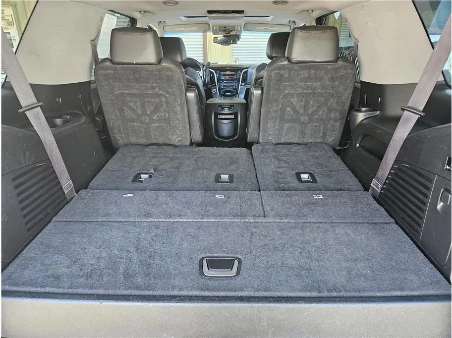 2016 Cadillac Escalade 4th Gen - Image 19 of 20