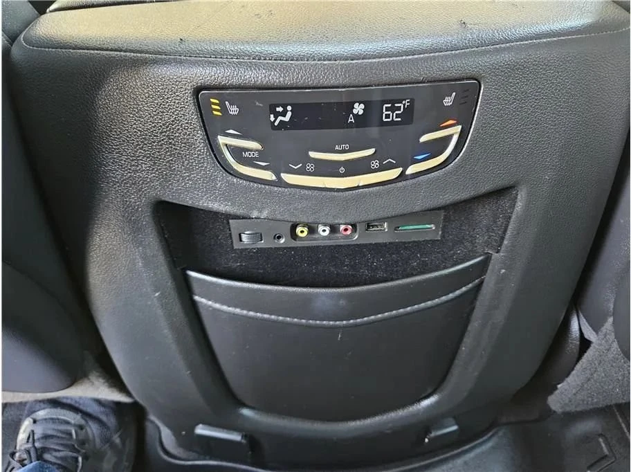 2016 Cadillac Escalade 4th Gen - Image 17 of 20