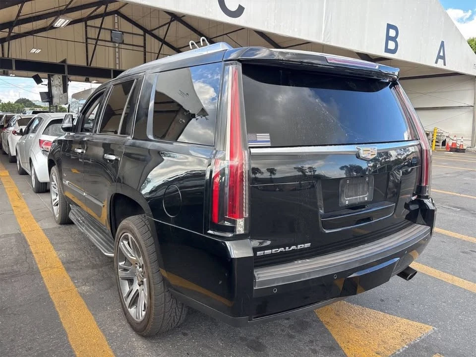 2016 Cadillac Escalade 4th Gen - Image 5 of 11