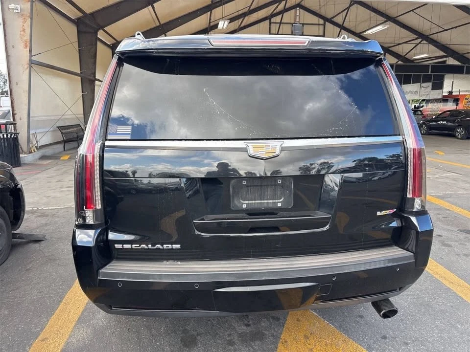 2016 Cadillac Escalade 4th Gen - Image 4 of 11