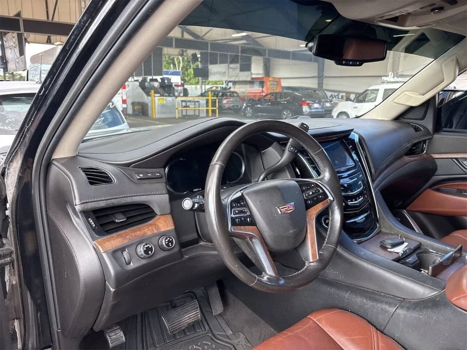 2016 Cadillac Escalade 4th Gen - Image 7 of 11