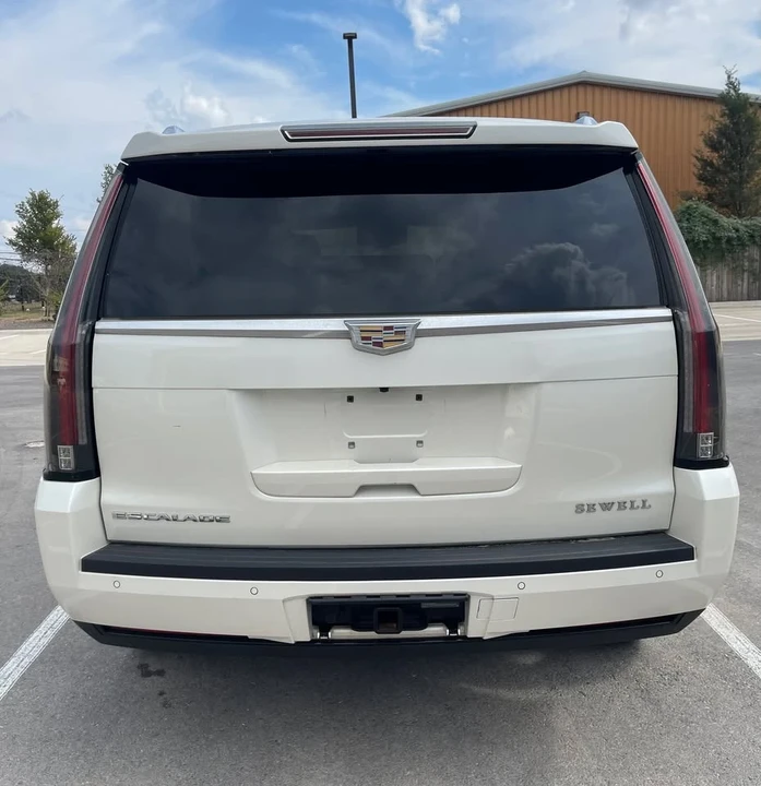 2016 Cadillac Escalade 4th Gen - Image 5 of 13