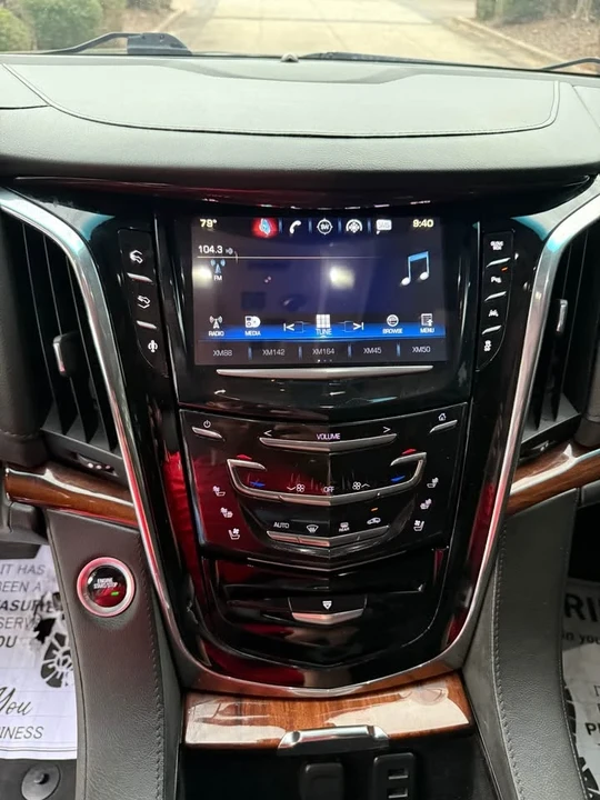 2016 Cadillac Escalade 4th Gen - Image 9 of 18