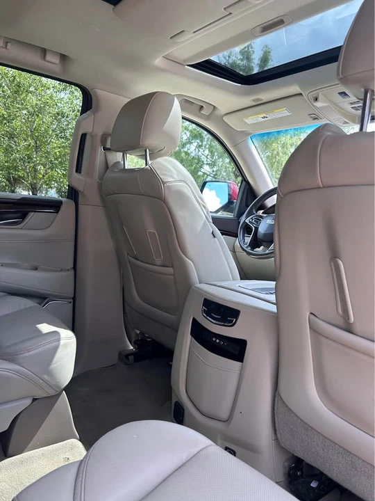 2016 Cadillac Escalade 4th Gen - Image 16 of 18
