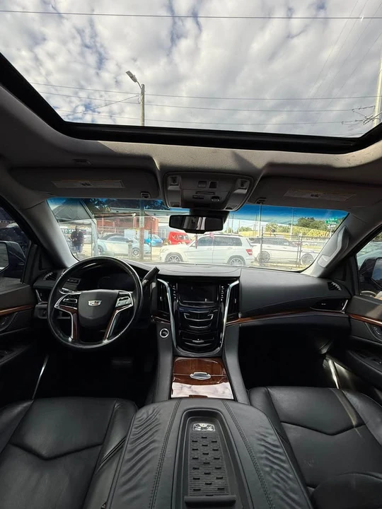 2016 Cadillac Escalade 4th Gen - Image 11 of 20