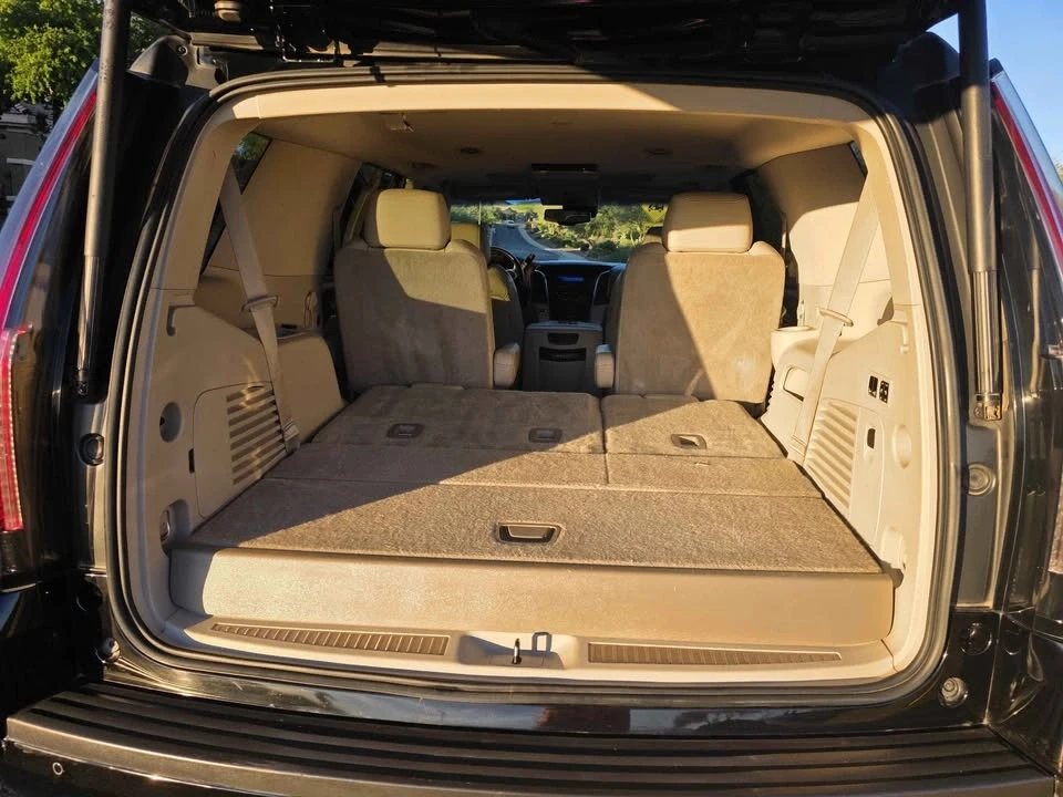 2016 Cadillac Escalade 4th Gen - Image 5 of 10