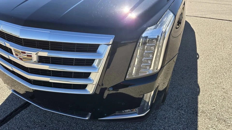 2016 Cadillac Escalade 4th Gen - Image 2 of 12