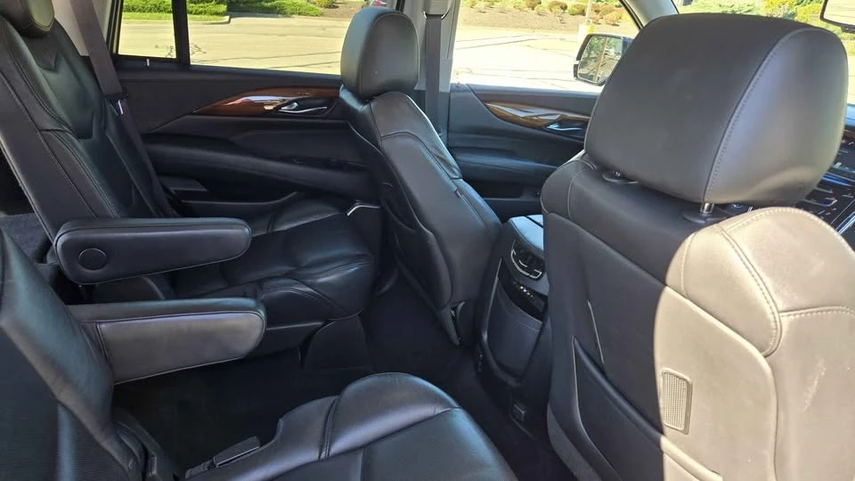 2016 Cadillac Escalade 4th Gen - Image 7 of 12