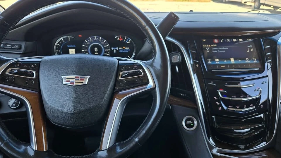 2016 Cadillac Escalade 4th Gen - Image 3 of 12