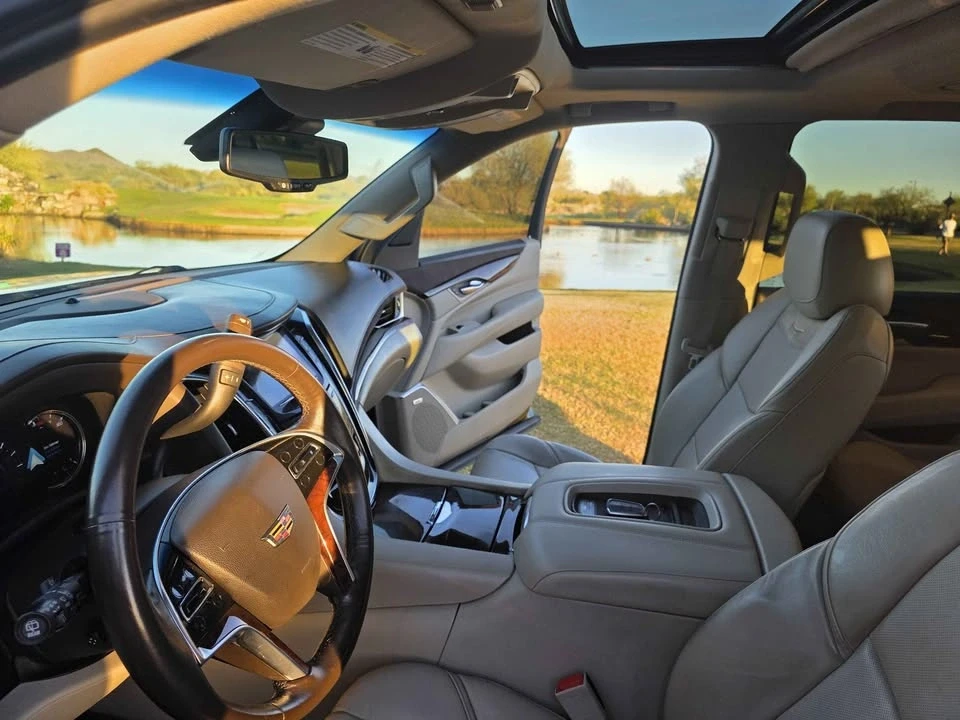 2016 Cadillac Escalade 4th Gen - Image 9 of 10