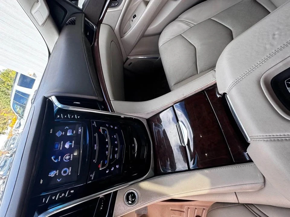 2016 Cadillac Escalade 4th Gen - Image 8 of 19