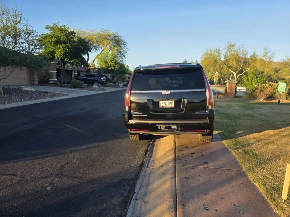 2016 Cadillac Escalade 4th Gen - Image 3 of 10
