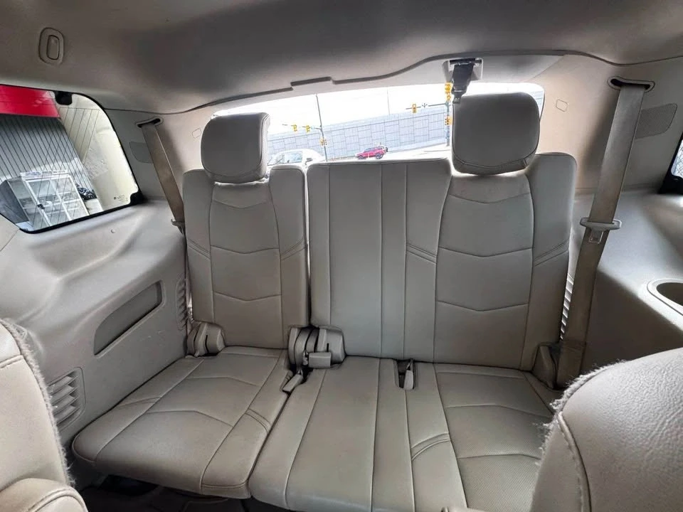 2016 Cadillac Escalade 4th Gen - Image 16 of 19