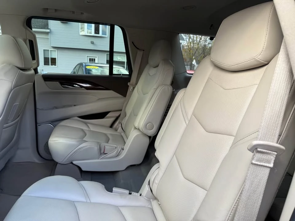 2016 Cadillac Escalade 4th Gen - Image 11 of 19
