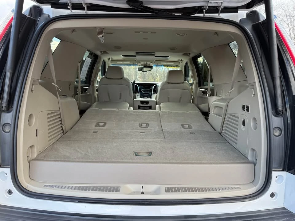 2016 Cadillac Escalade 4th Gen - Image 14 of 19