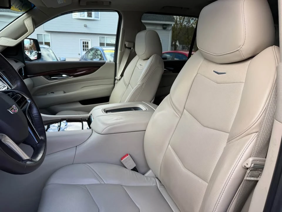2016 Cadillac Escalade 4th Gen - Image 9 of 19