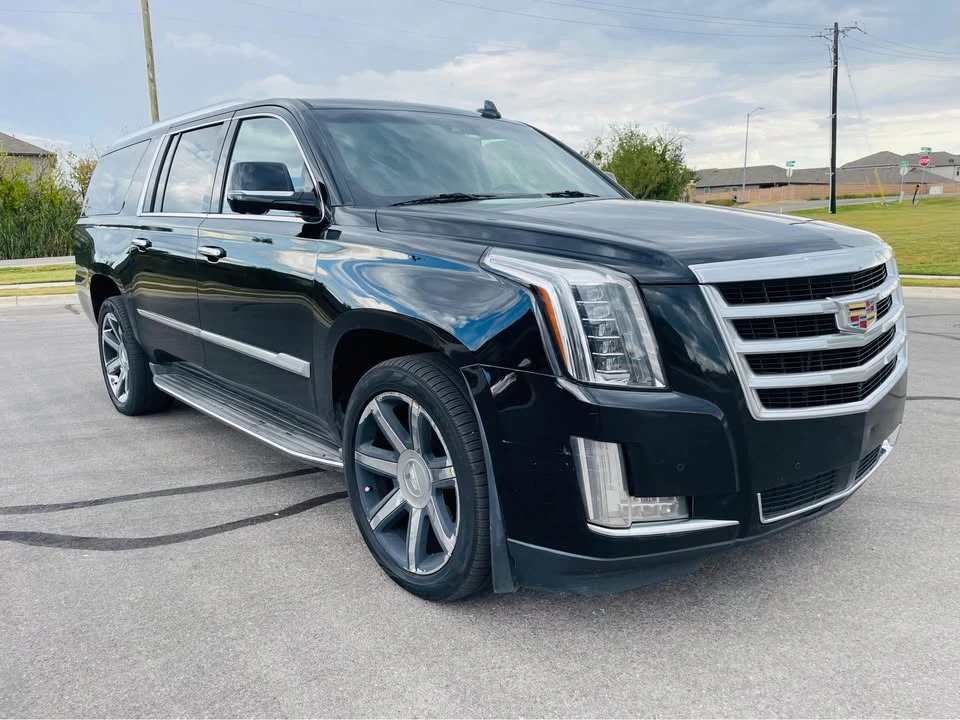 2016 Cadillac Escalade 4th Gen - Image 4 of 16