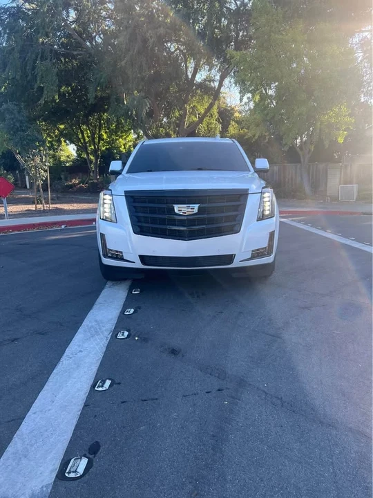 2016 Cadillac Escalade 4th Gen - Image 4 of 20