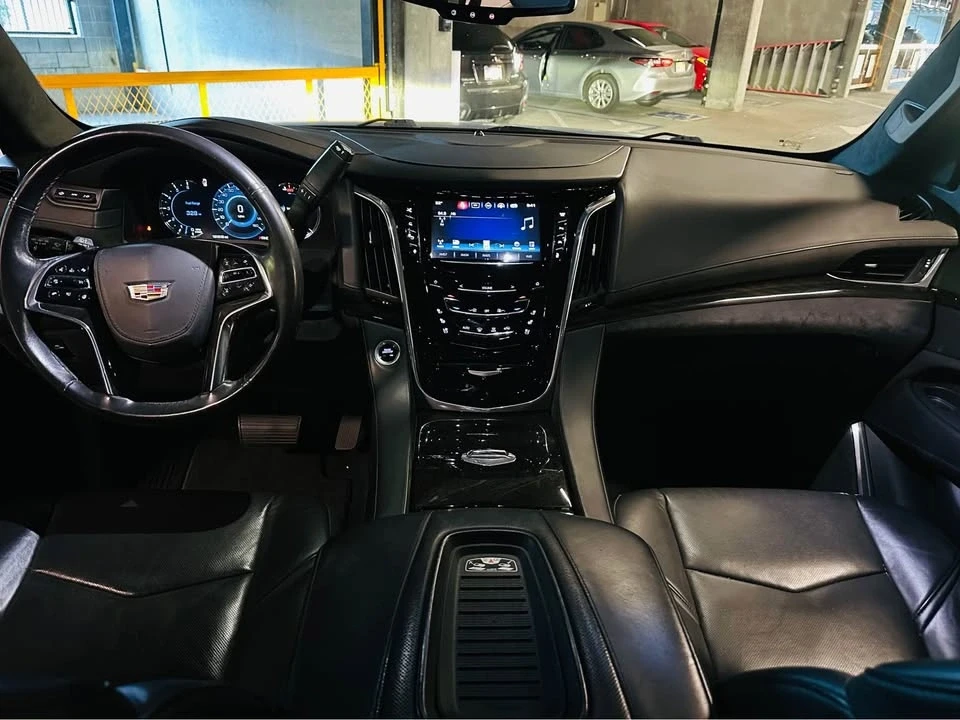 2016 Cadillac Escalade 4th Gen - Image 4 of 12