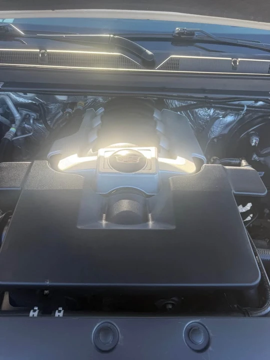 2016 Cadillac Escalade 4th Gen - Image 16 of 18