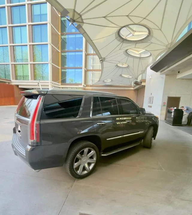 2016 Cadillac Escalade 4th Gen - Image 4 of 9