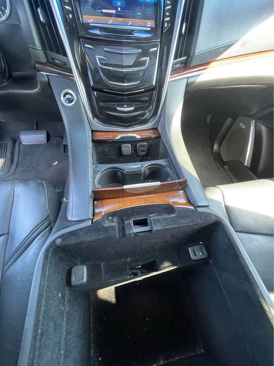 2016 Cadillac Escalade 4th Gen - Image 12 of 19