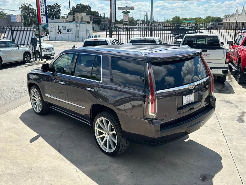 2016 Cadillac Escalade 4th Gen - Image 3 of 16
