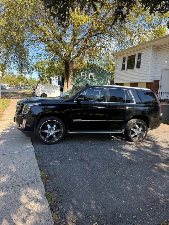 2016 Cadillac Escalade 4th Gen - Image 3 of 11