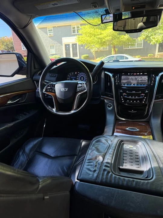 2016 Cadillac Escalade 4th Gen - Image 8 of 11
