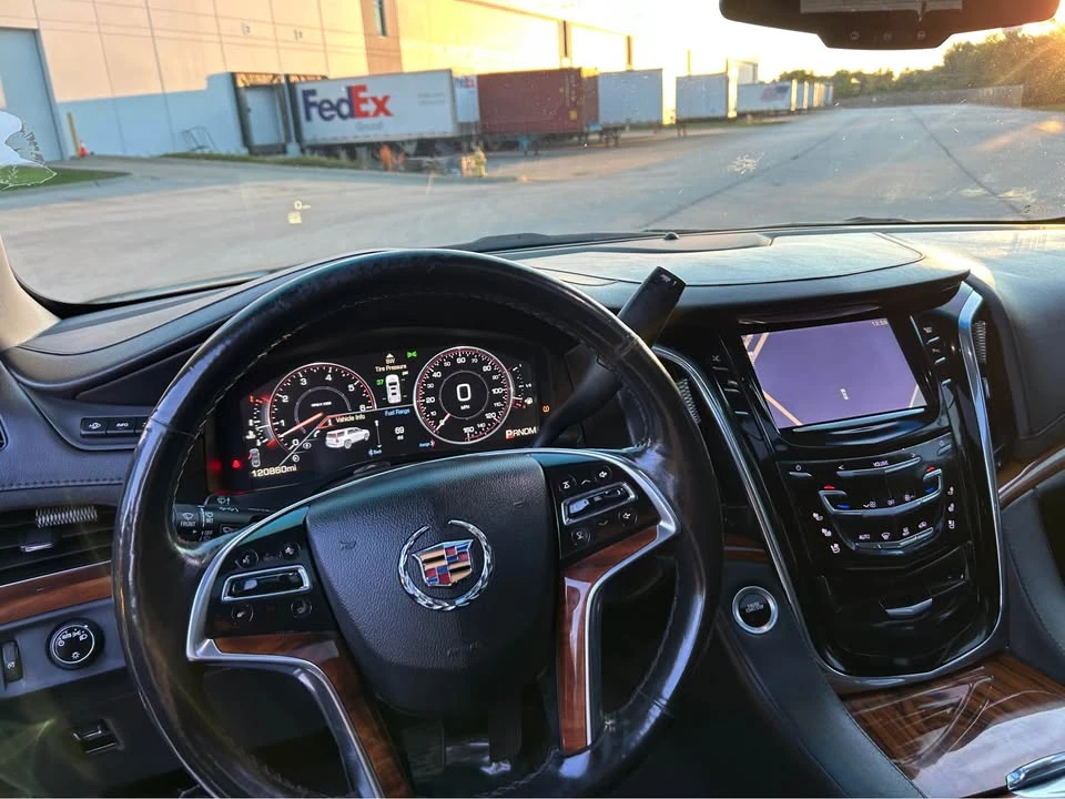 2016 Cadillac Escalade 4th Gen - Image 17 of 17