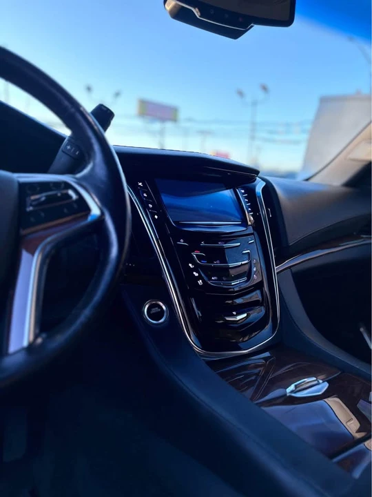 2016 Cadillac Escalade 4th Gen - Image 5 of 8