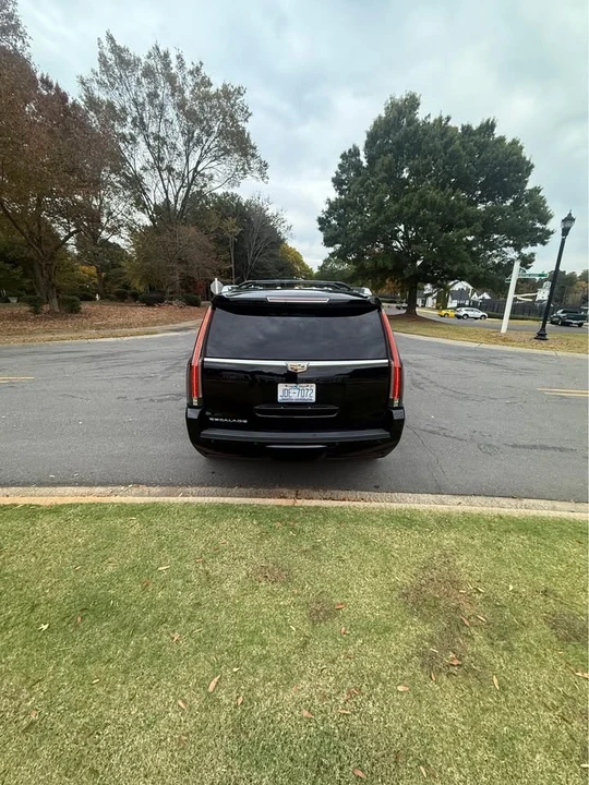 2016 Cadillac Escalade 4th Gen - Image 4 of 12