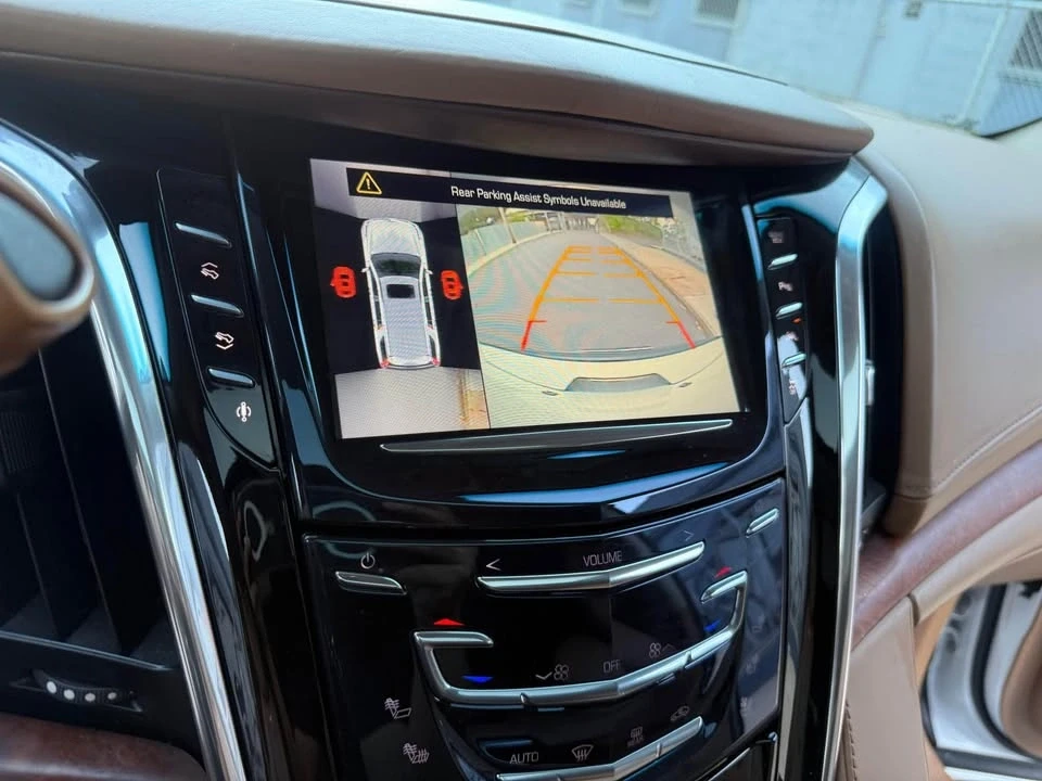 2016 Cadillac Escalade 4th Gen - Image 11 of 13