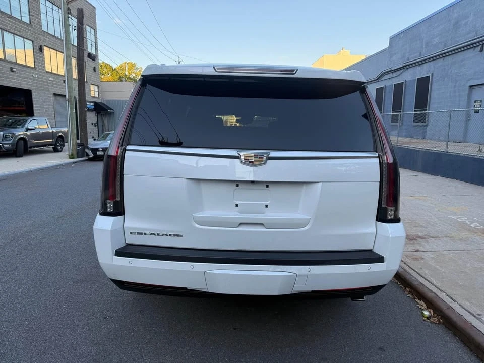2016 Cadillac Escalade 4th Gen - Image 5 of 13