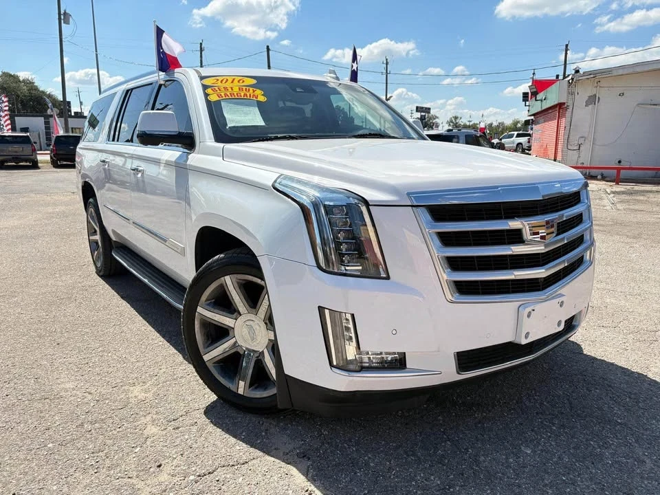 2016 Cadillac Escalade 4th Gen - Image 4 of 9
